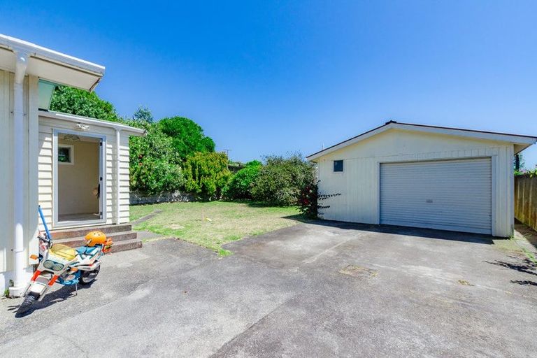 Photo of property in 61 Queens Road, Waikanae Beach, Waikanae, 5036