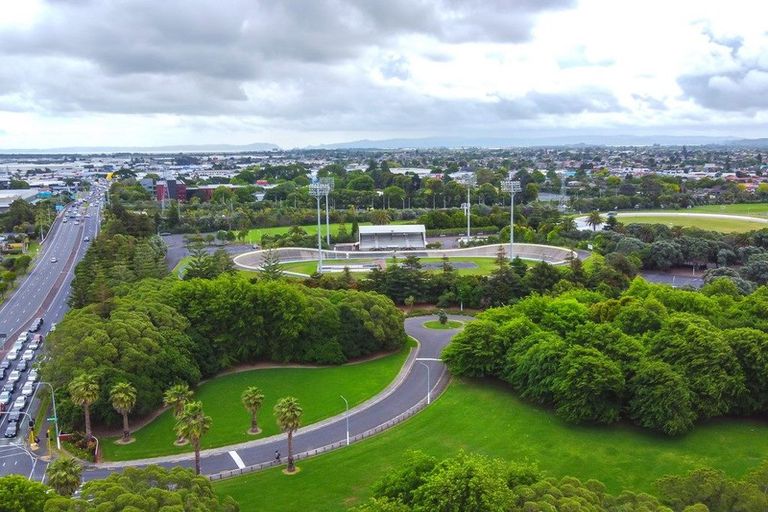 Photo of property in 3 Sandrine Avenue, Clover Park, Auckland, 2019