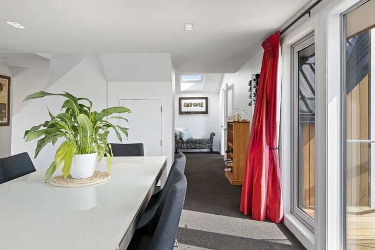 Photo of property in 102a Esplanade, Sumner, Christchurch, 8081