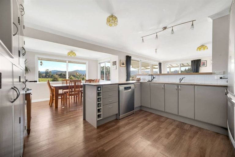 Photo of property in 82 Thorn Road, Dovedale, Wakefield, 7096