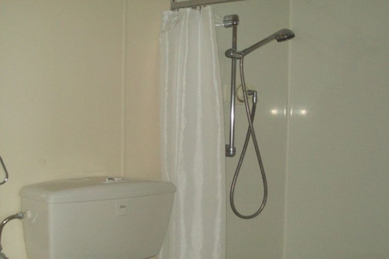 Photo of property in Hobson Court Flats, 35/70 Hobson Street, Thorndon, Wellington, 6011