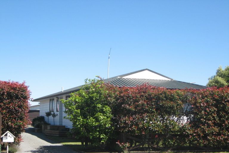 Photo of property in 29 Arcon Drive, Broomfield, Christchurch, 8042