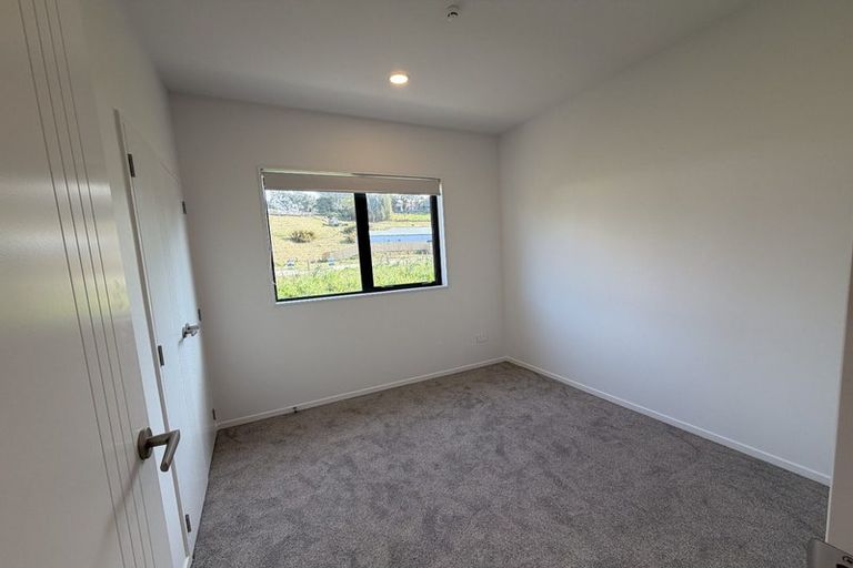Photo of property in 4 Kopu Road, Orewa, 0931