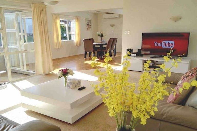 Photo of property in 13 Clovelly Road, Bucklands Beach, Auckland, 2012