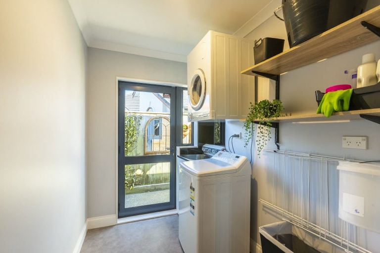 Photo of property in 32 Millennium Hill, Paraparaumu, 5032