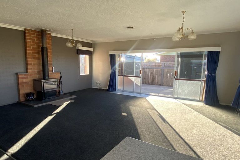 Photo of property in 35 Waterford Drive, Winton, 9720