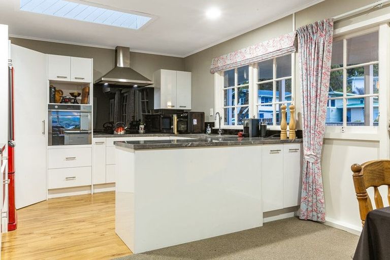 Photo of property in 7 Luff Place, Whitby, Porirua, 5024