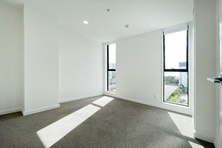 Photo of property in 414/19 Rawene Road, Birkenhead, Auckland, 0626