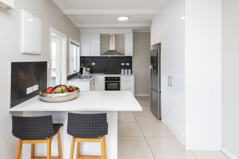 Photo of property in 28 Howe Street, Howick, Auckland, 2014