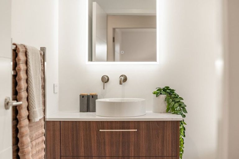 Photo of property in 4 Mcmillan Lane, Wallaceville, Upper Hutt, 5018