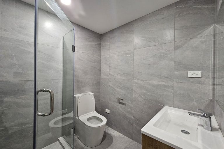 Photo of property in 8 Lewis Road, Pakuranga, Auckland, 2010