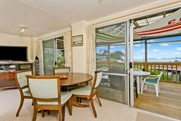 Photo of property in 27 Baddeleys Beach Road, Tawharanui Peninsula, Matakana, 0986