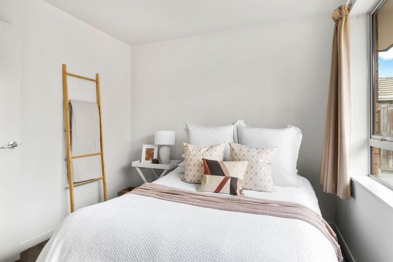 Photo of property in 4/373 Main Road North, Redwood, Christchurch, 8051