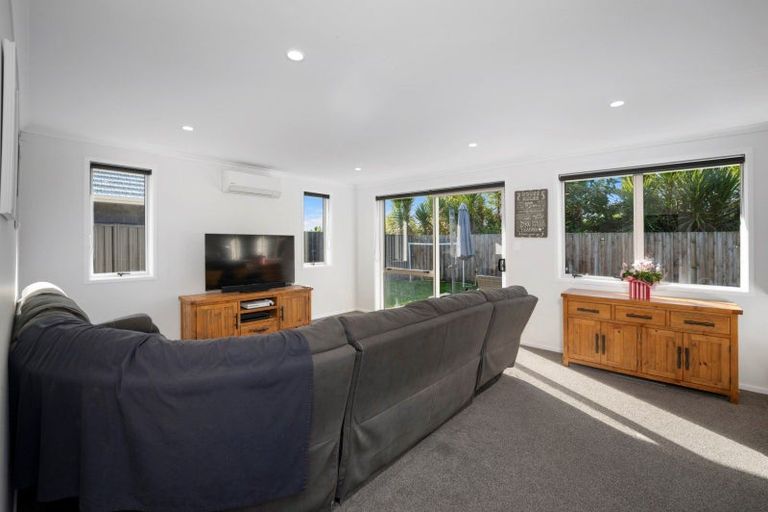 Photo of property in 96 Sentinel Avenue, Omokoroa, 3114