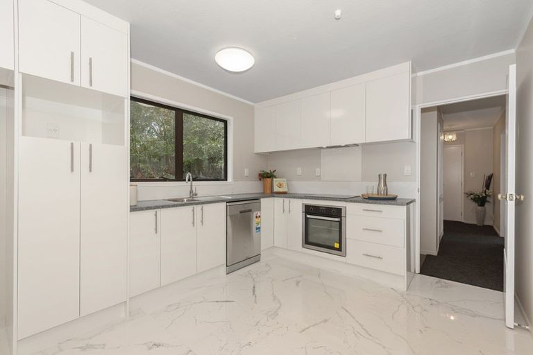 Photo of property in 17b Crescent Court, Melville, Hamilton, 3206