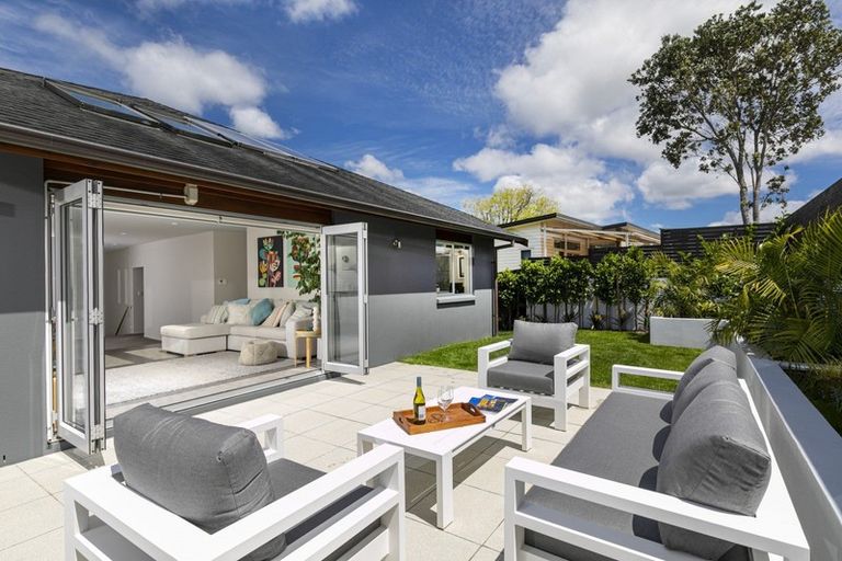 Photo of property in 12 Orne Street, Torbay, Auckland, 0630