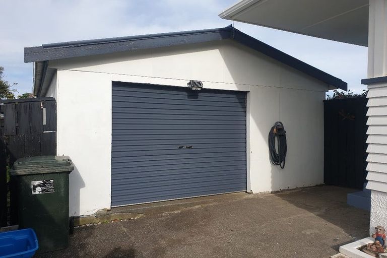 Photo of property in 37 Victoria Street, Patea, 4520