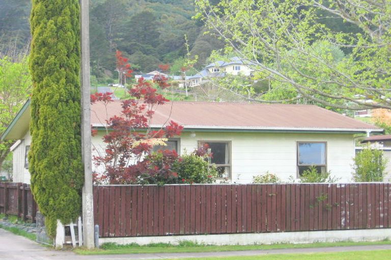 Photo of property in 24 Rewi Street, Te Aroha, 3320