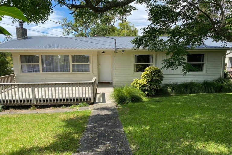 Photo of property in 23 Ellice Road, Totara Vale, Auckland, 0629