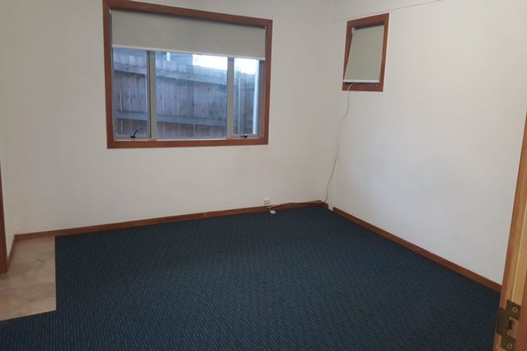 Photo of property in 98 Salamanca Road, Sunnynook, Auckland, 0620