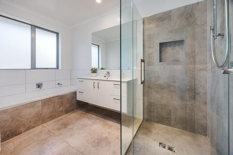 Photo of property in 78 Harriet Johnston Drive, Pokeno, 2402