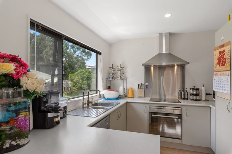 Photo of property in 35b Mcclintock Road, Massey, Auckland, 0614