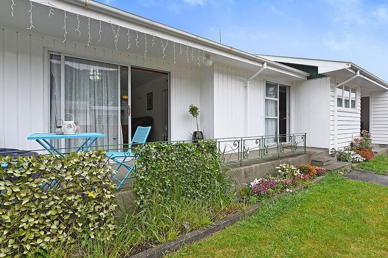Photo of property in 5 Denver Grove, Totara Park, Upper Hutt, 5018