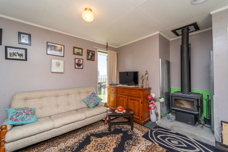 Photo of property in 21 Daniell Street, Featherston, 5710