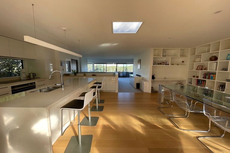 Photo of property in 1/1 Commodore Parry Road, Castor Bay, Auckland, 0620