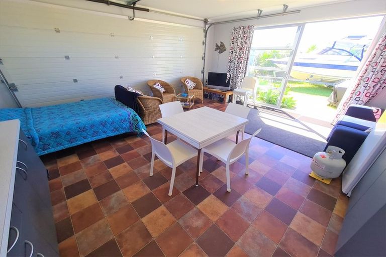 Photo of property in 108 Mahoe Place, Matarangi, Whitianga, 3592