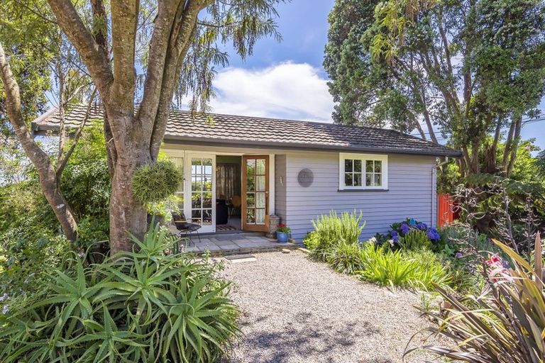 Photo of property in 25 Seddon Street, Waikanae, 5036