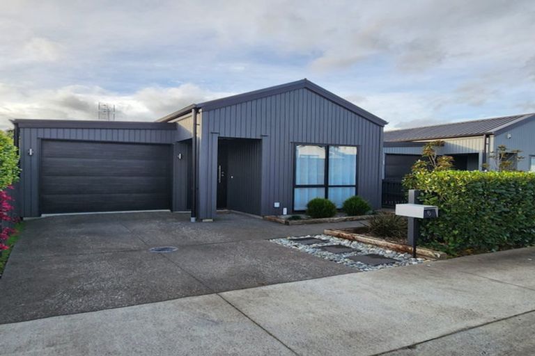 Photo of property in 6 Paddock Lane, Pukekohe, 2120