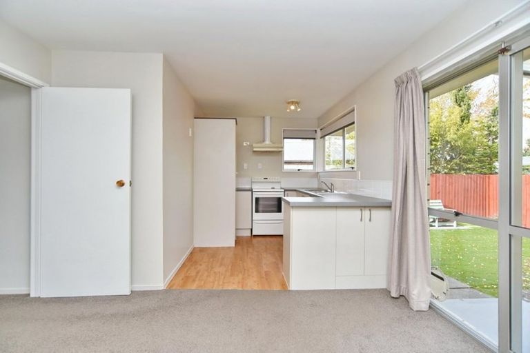 Photo of property in 1/73 Sabys Road, Halswell, Christchurch, 8025