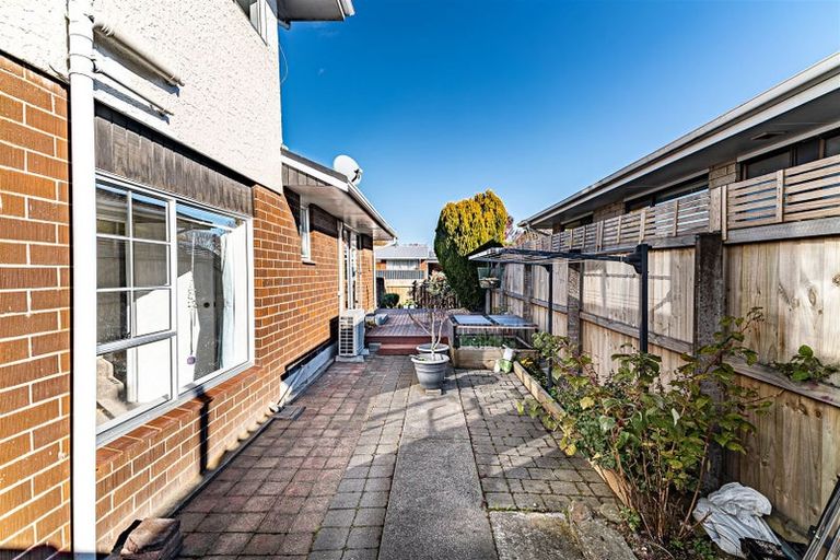 Photo of property in 7 Apsley Drive, Russley, Christchurch, 8042