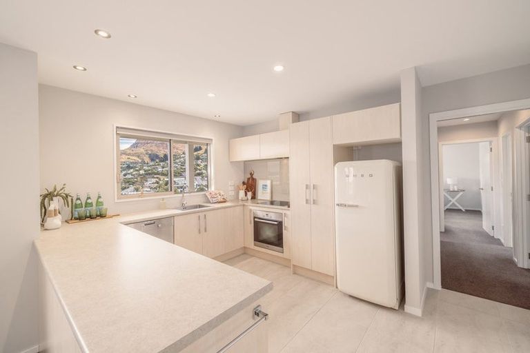 Photo of property in 10 Saint Davids Street, Lyttelton, 8082