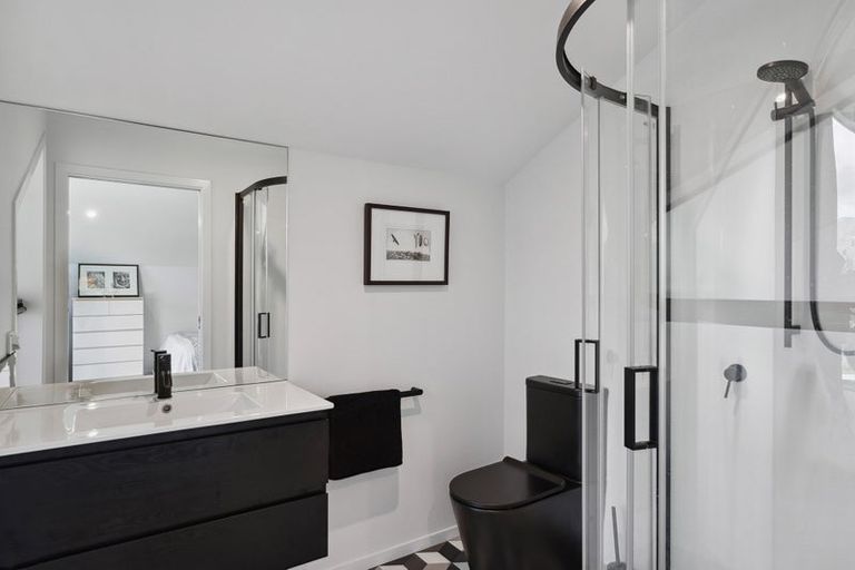 Photo of property in Wooing Tree Vineyard Ltd, 2 Blondie Drive, Cromwell, 9310