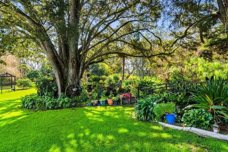 Photo of property in 285 Crane Road, Kauri, Kamo, 0185