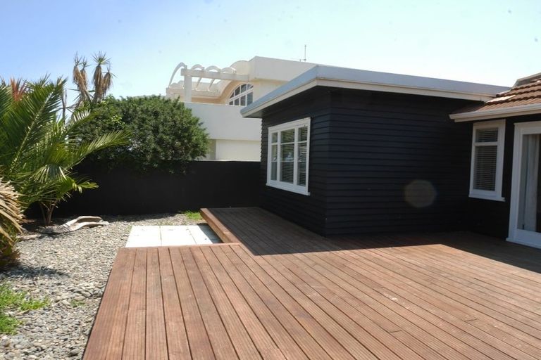 Photo of property in 1 Toru Road, Paraparaumu Beach, Paraparaumu, 5032