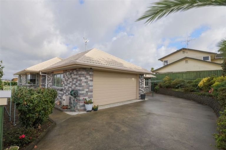 Photo of property in 1 Lynbrae Court, Nawton, Hamilton, 3200