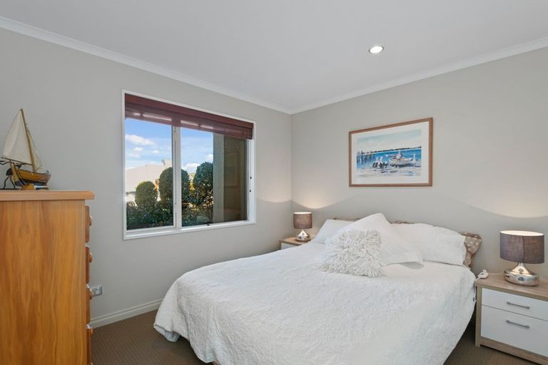 Photo of property in 10 Ruby Avenue, Northwood, Christchurch, 8051