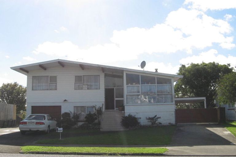 Photo of property in 1/37 Riverhills Avenue, Pakuranga Heights, Auckland, 2010