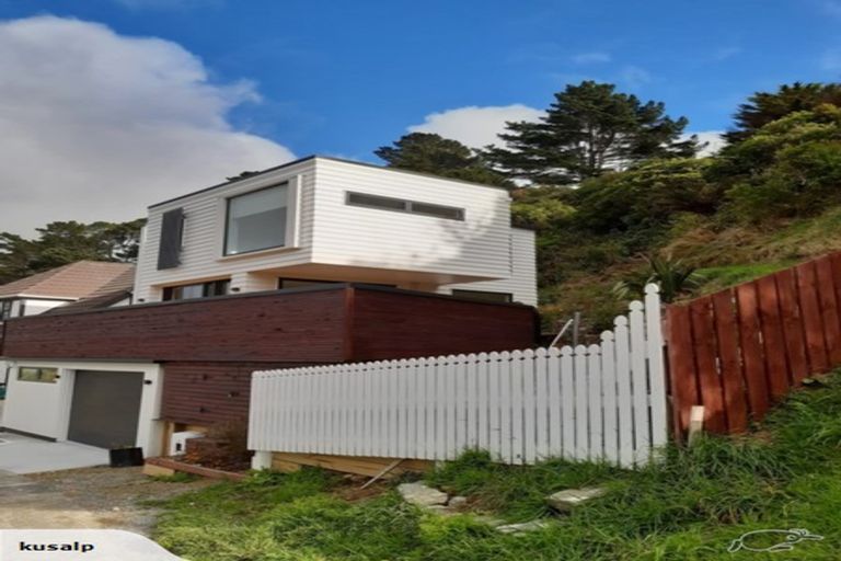 Photo of property in 31 Percy Dyett Drive, Karori, Wellington, 6012