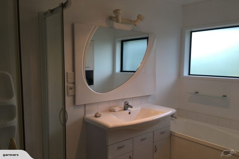 Photo of property in 38a Glenfern Road, Mellons Bay, Auckland, 2014