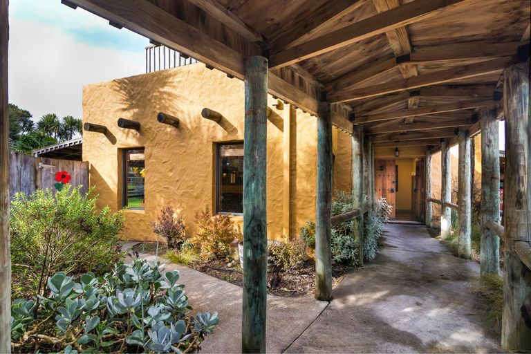 Photo of property in 6 Astelia Way, Waipahihi, Taupo, 3330