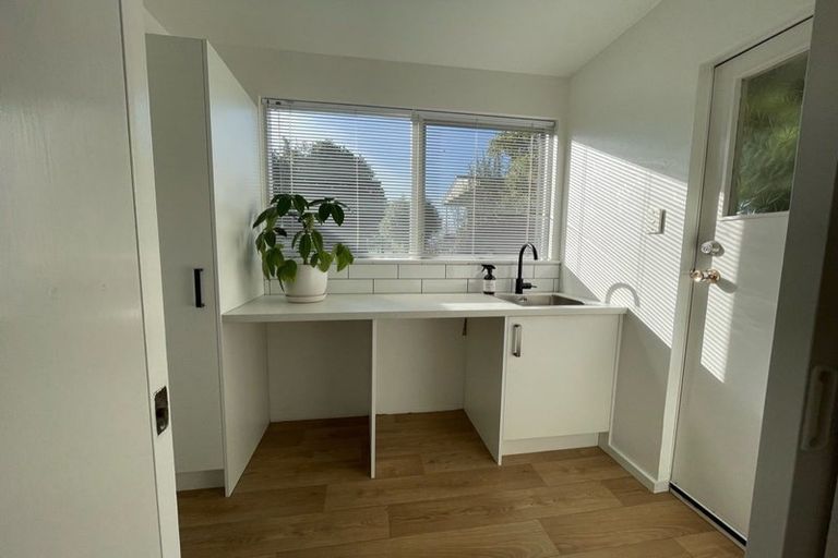 Photo of property in 1/427 Avonhead Road, Avonhead, Christchurch, 8042