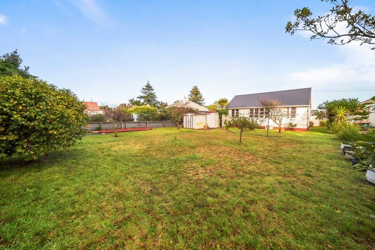Photo of property in 6 Manchester Street, Patea, 4520