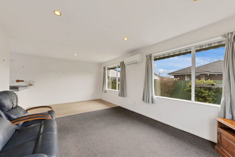Photo of property in 1/127 Gilberthorpes Road, Hei Hei, Christchurch, 8042