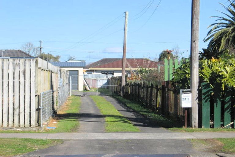 Photo of property in 31a Kelvin Road, Papakura, 2110