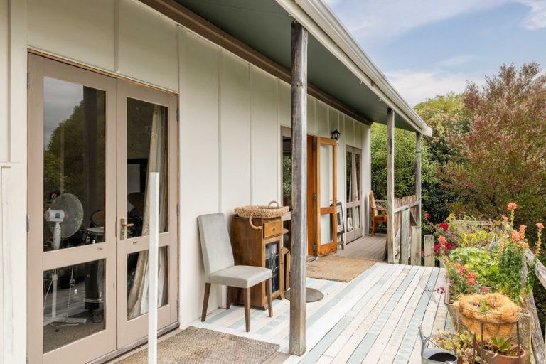 Photo of property in 27 Te Papau Crescent, Diamond Harbour, 8972