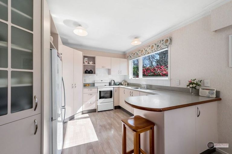 Photo of property in 7 Earlston Grove, Avalon, Lower Hutt, 5011